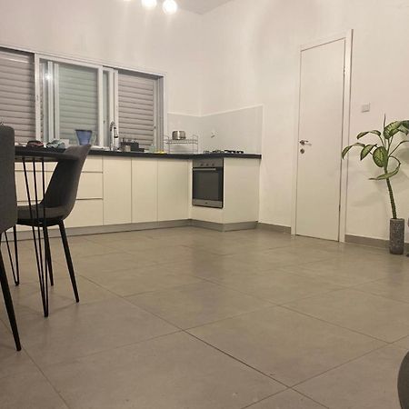 Apt Heart Tlv Arnon 50 Mt From Sea Apartment Tel Aviv Bagian luar foto